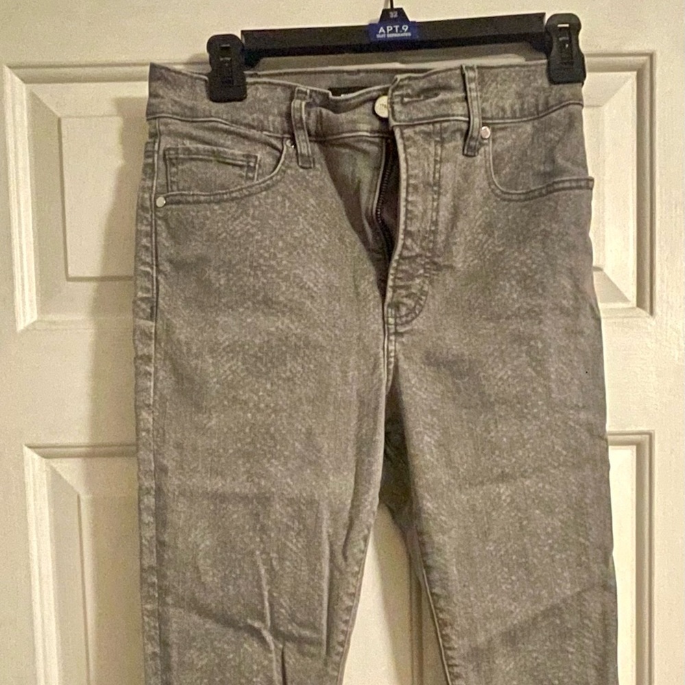 Express high rise grey snake skin jeans size 4